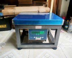 can-dien-tu-su-dung-can-lua-300kg